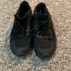 SafeTstep work shoes non-slip black size 6